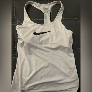 Nike Dri-fit tank S